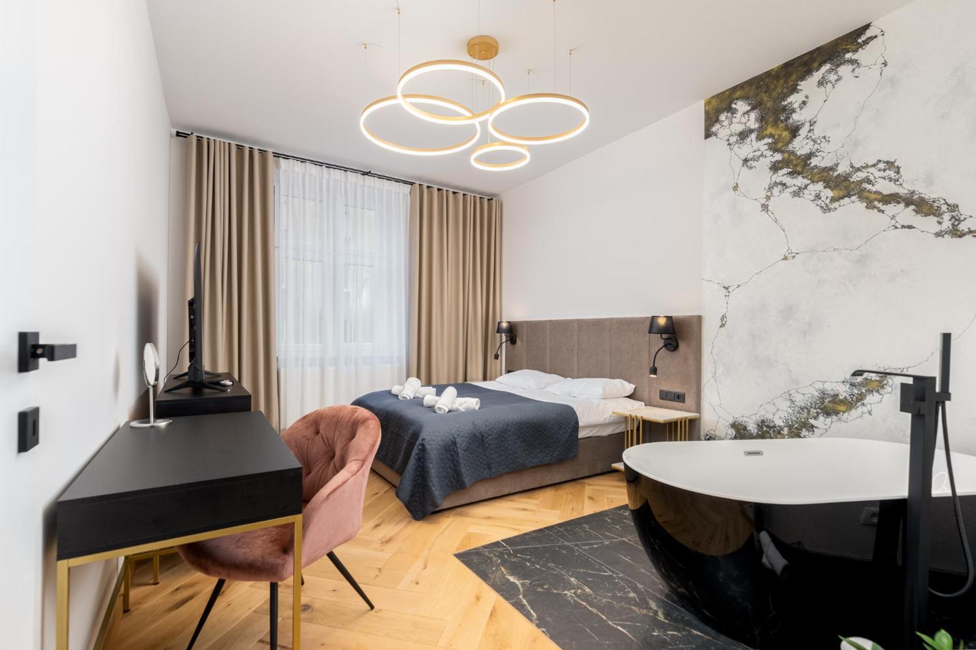 Spa Bedrooms With Sauna&Bath And Free Parking Cracovia Esterno foto